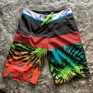 Quicksilver Swim Shorts size 28